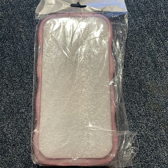 iPhone case - Picture 3 of 4